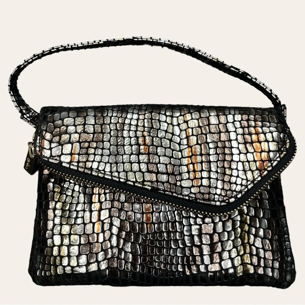 HOBO Iridescent Metallic Croc-Embossed Wristlet Clutch - Black & Gold Tones